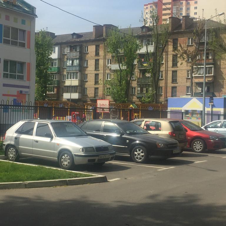 Westend Hostel Κίεβο Εξωτερικό φωτογραφία